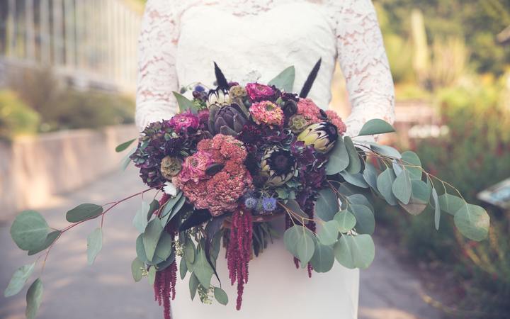 دسته گلی برای عروس