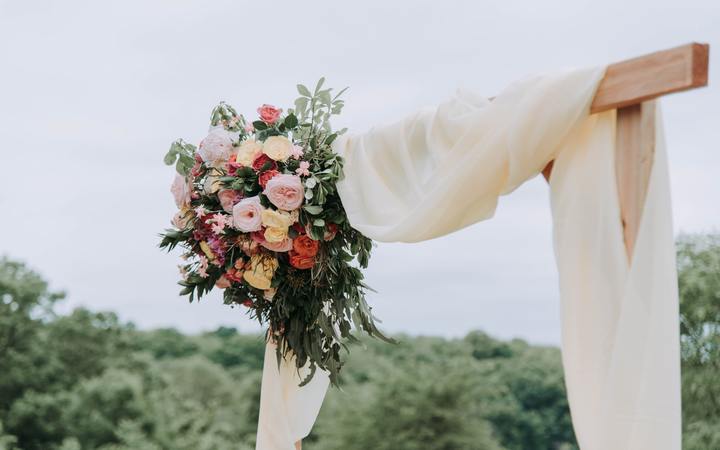 دسته گل زیبای عروسی