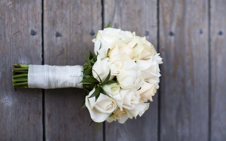 گل زیبای عروسی