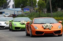 تزیین ماشین عروس