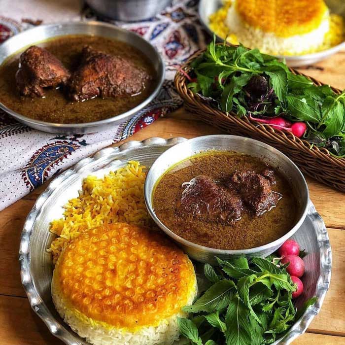 فسنجون مجلسی با مرغ فسنجون مجلسی با مرغ