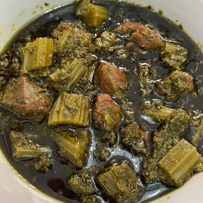 طرز تهیه خورش کرفس مجلسی با مرغ برای ۶ نفر طرز تهیه خورش کرفس مجلسی با مرغ برای ۶ نفر
