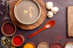 طرز تهیه سوپ قارچ مجلسی و خوشمزه