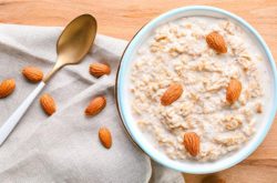 نحوه درست کردن حریره بادام خوشمزه برای کودکان