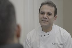دکتر گشاده رو: بهترین متخصص ایمپلنت در زعفرانیه